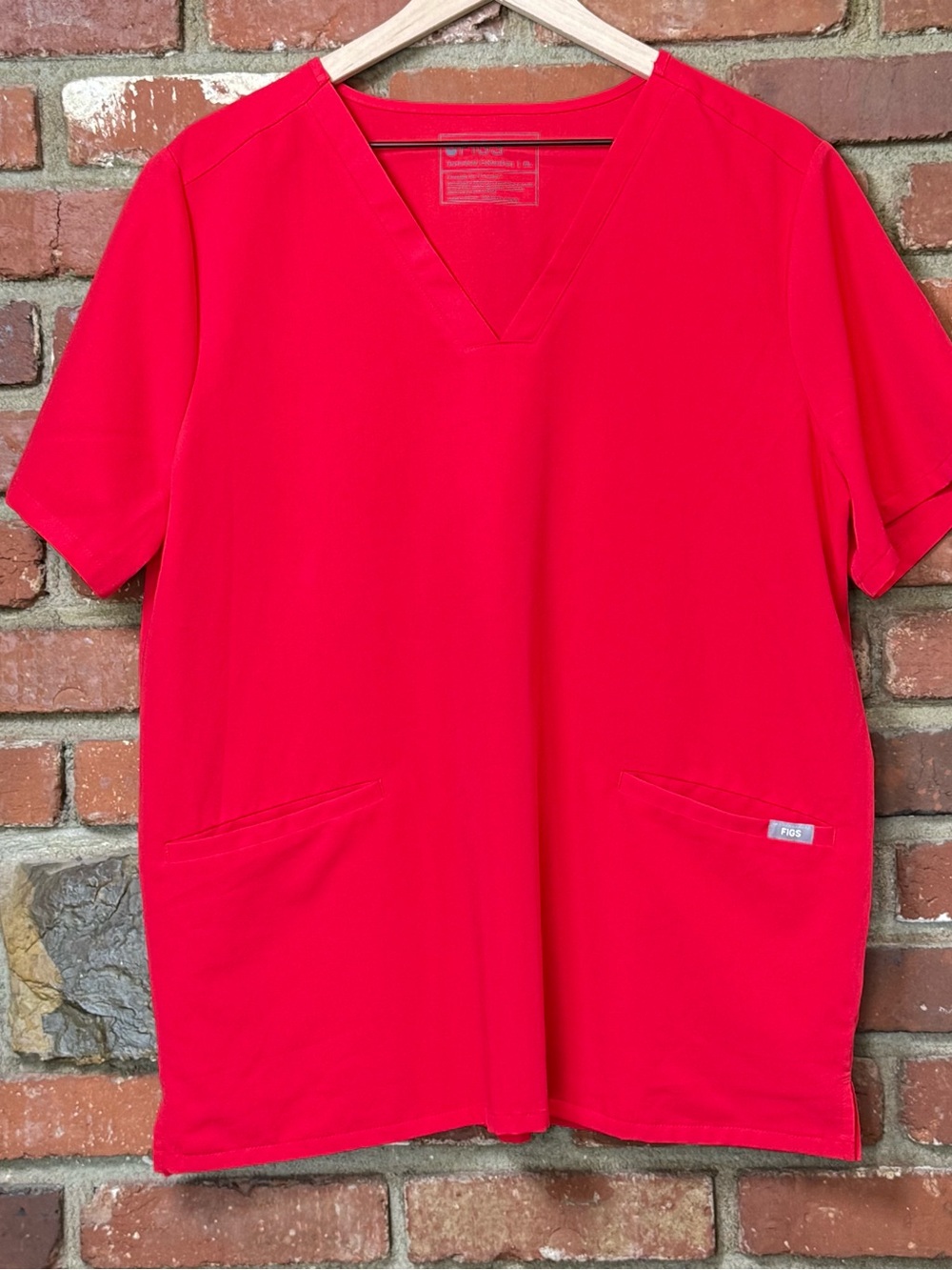 Figs women's scrub top shirt size‎ XL bright coral red style FW1100